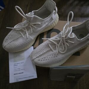 Adidas Yeezy Boost 350 V2 in Beige